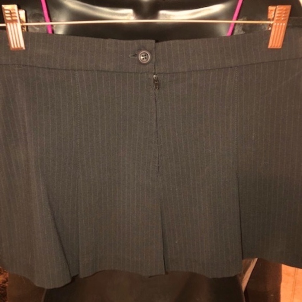 y2k Frankie B. low rise pinstripe pleated mini skirt 2